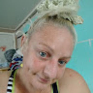 Meet your Posher, Holli